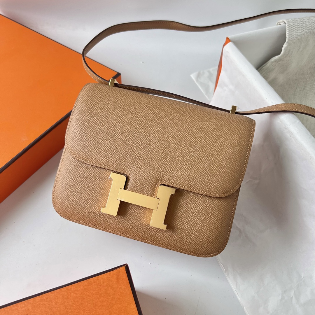 Hermes Constance 24cm Shoulder Bag In Sesame Epsom Leather